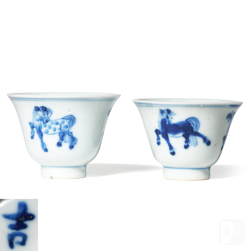 清中期 景德镇窑新渡青花骏马图杯一对 - 图1